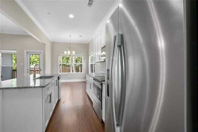 Building Photo - 60475 Coral St