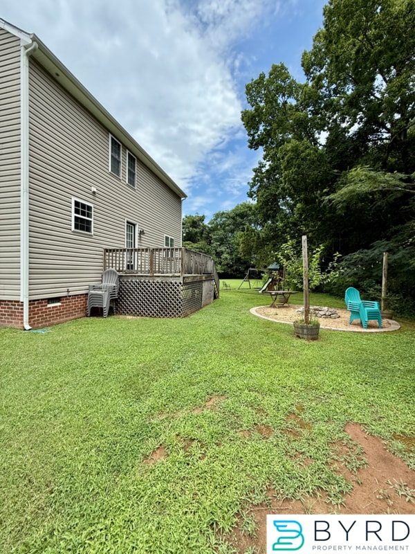 Building Photo - 1013 Sycamore Crest Dr
