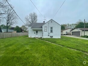 Building Photo - 606 N Court