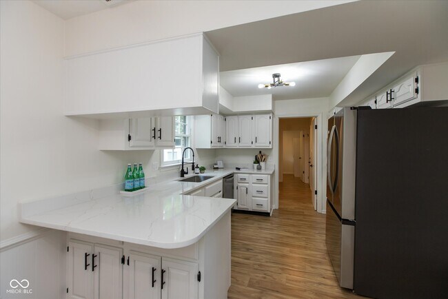 Building Photo - 6838 Johnson Rd