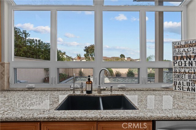Building Photo - 22711 Las Brisas Cir