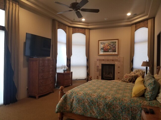 Building Photo - Winter Furnished Rental