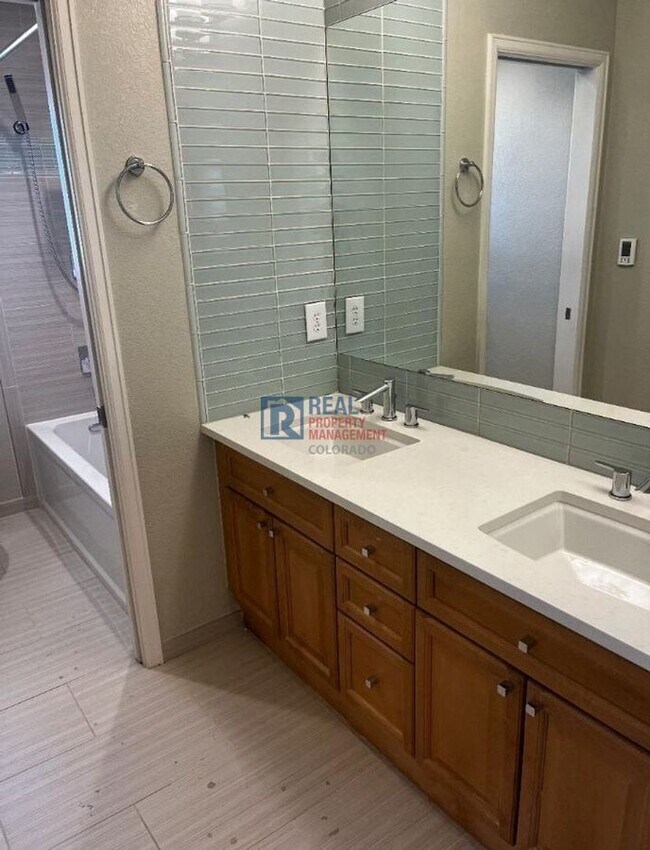 Building Photo - 4103 Frederick Cir