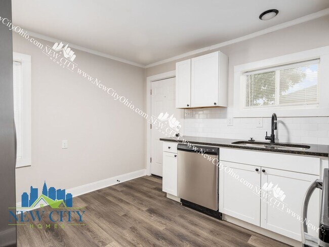 Building Photo - 154-156 N Central Avenue, Columbus, OH 43222