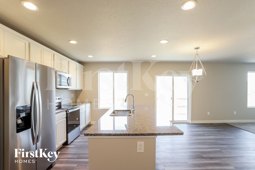 Building Photo - 10376 Horton Dr