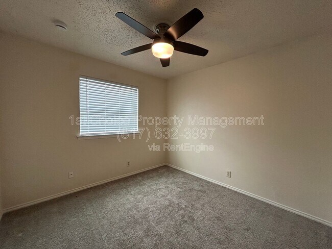 Building Photo - 6409 Stardust Dr S