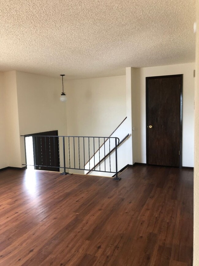 Building Photo - 15102-15104 E Rich Ave