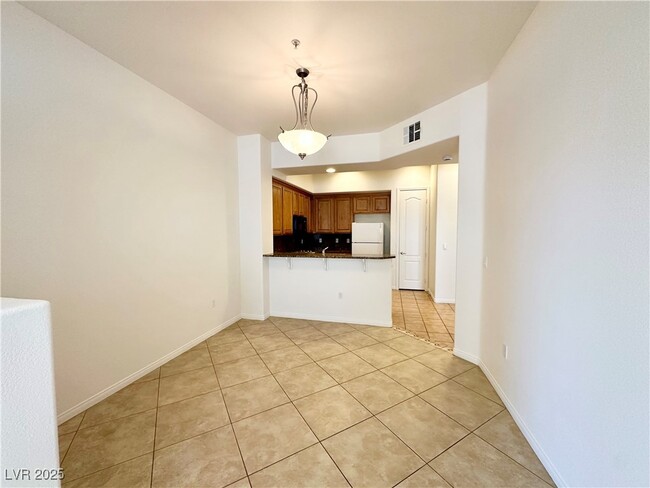 Building Photo - 68 E Serene Ave