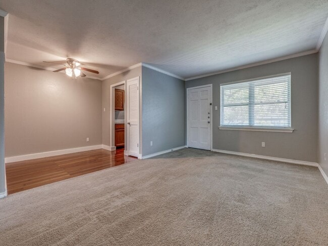 Building Photo - Modern 1-Bed Apartment in Inwood & Lemmon ...