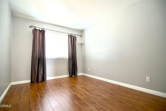 Building Photo - 654 Holmes Ave