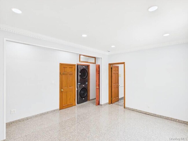 Building Photo - 66-18 75th St