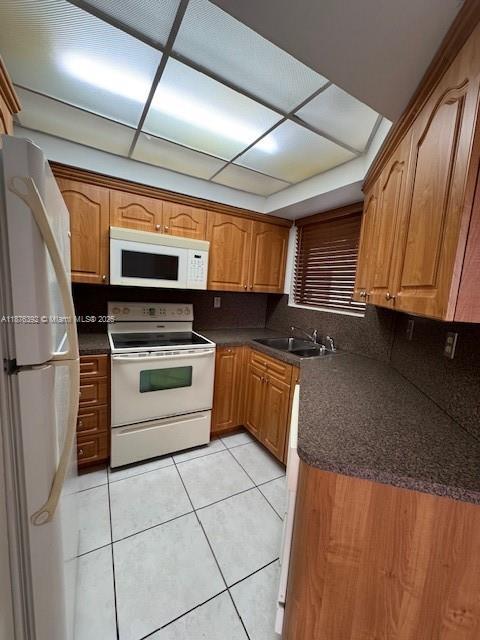 Building Photo - 8335 SW 152nd Ave