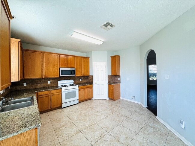 Building Photo - 25222 Ibris Ranch Dr