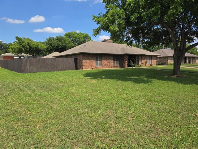 Building Photo - 7451 N College Cir