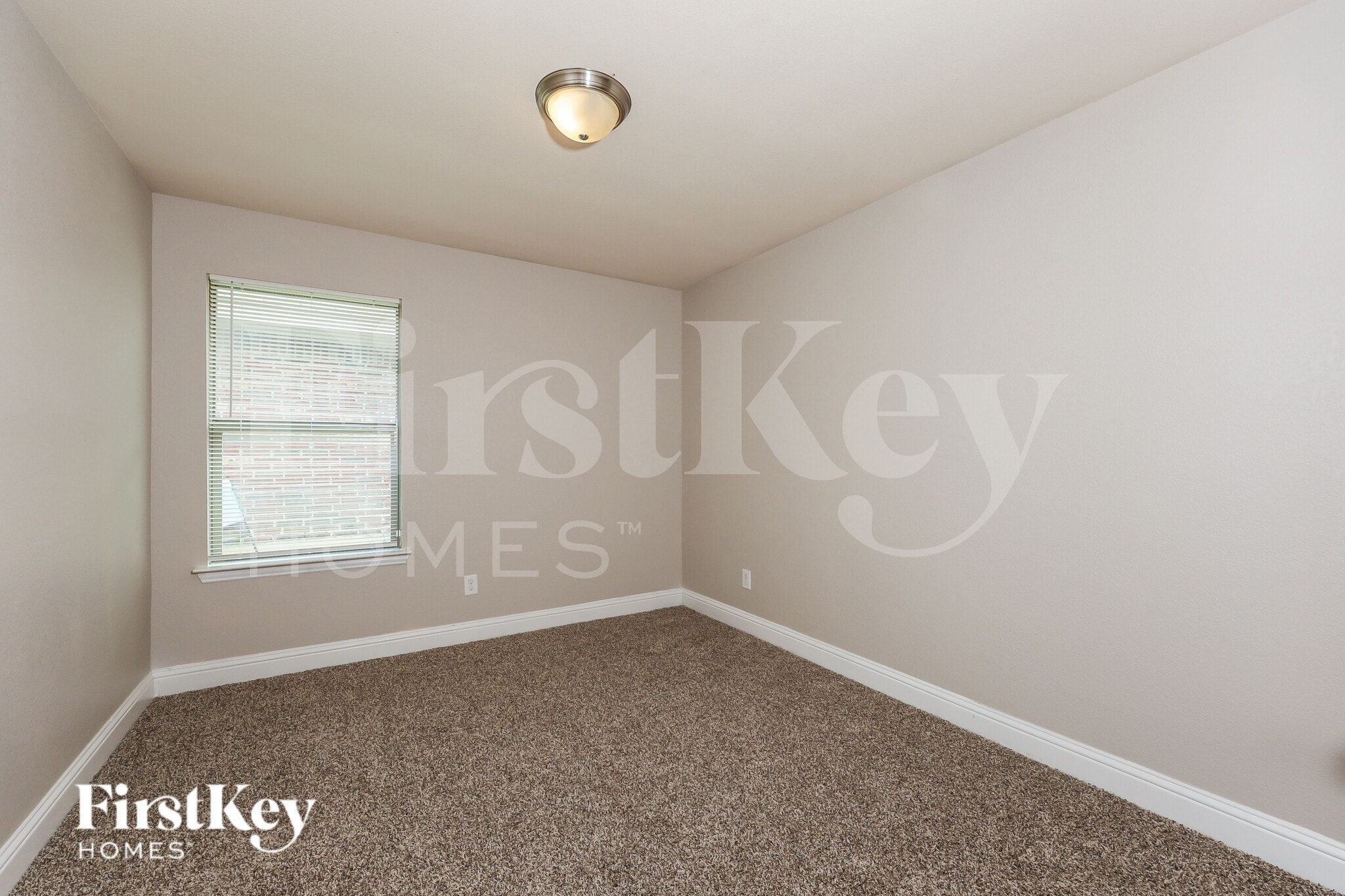 Building Photo - 610 Canvas Ct