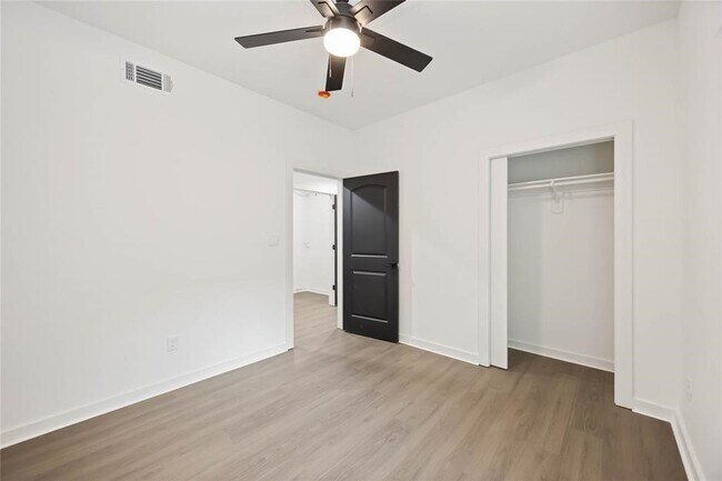 Building Photo - 416 N Carolina St