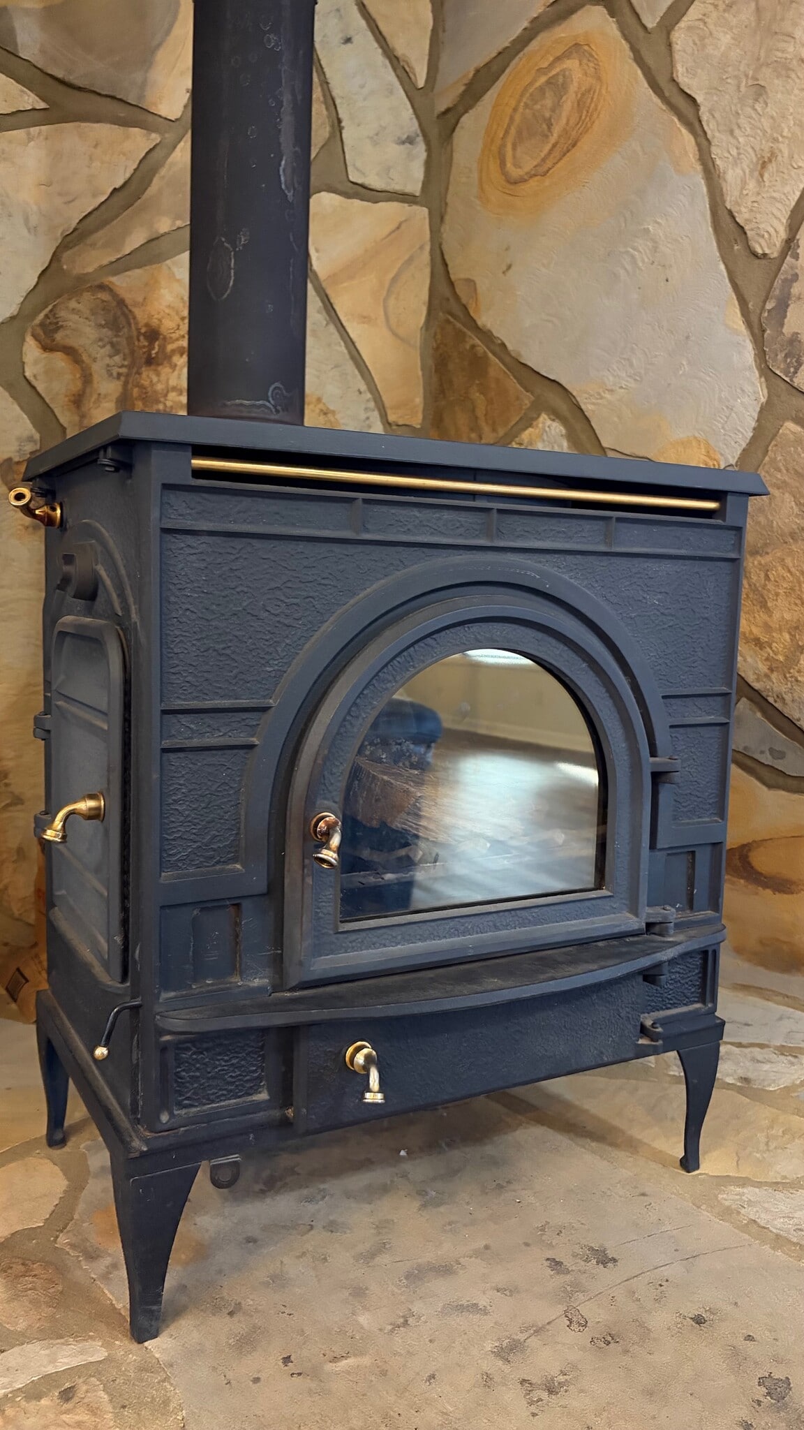 Building Photo - 56 Puff Hill Dr