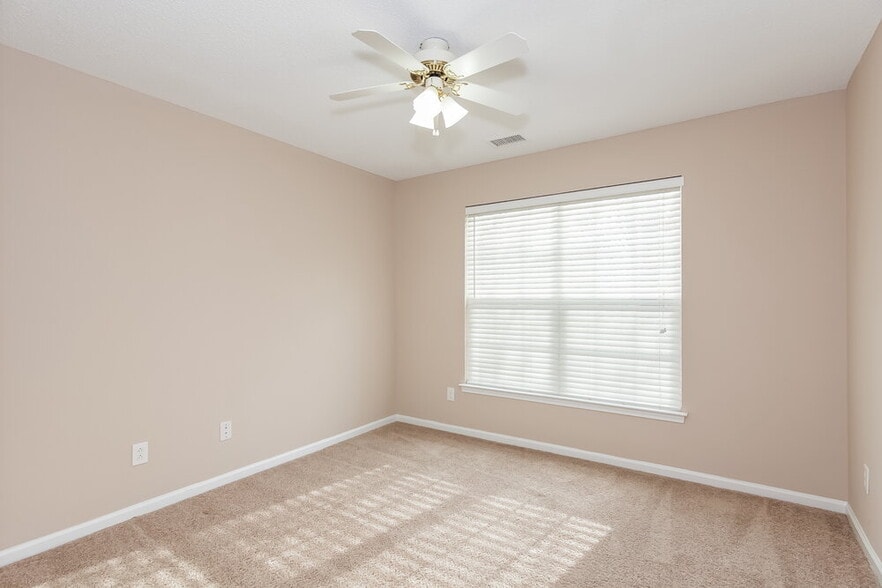 Building Photo - 2631 Bridgeville Ln