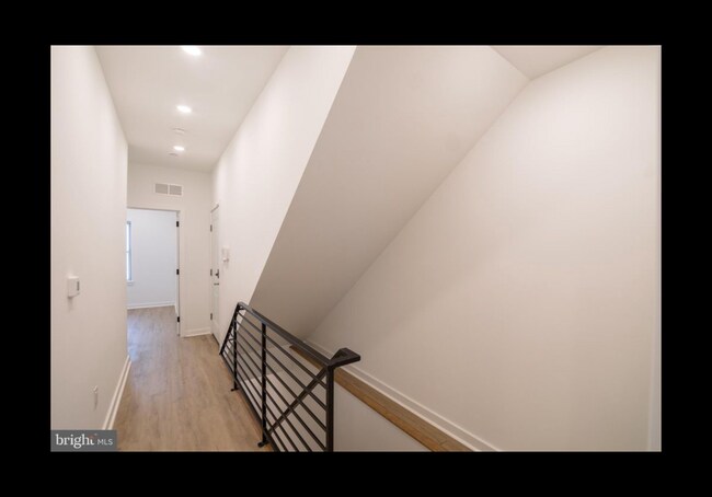 Building Photo - 1107 S 27th St