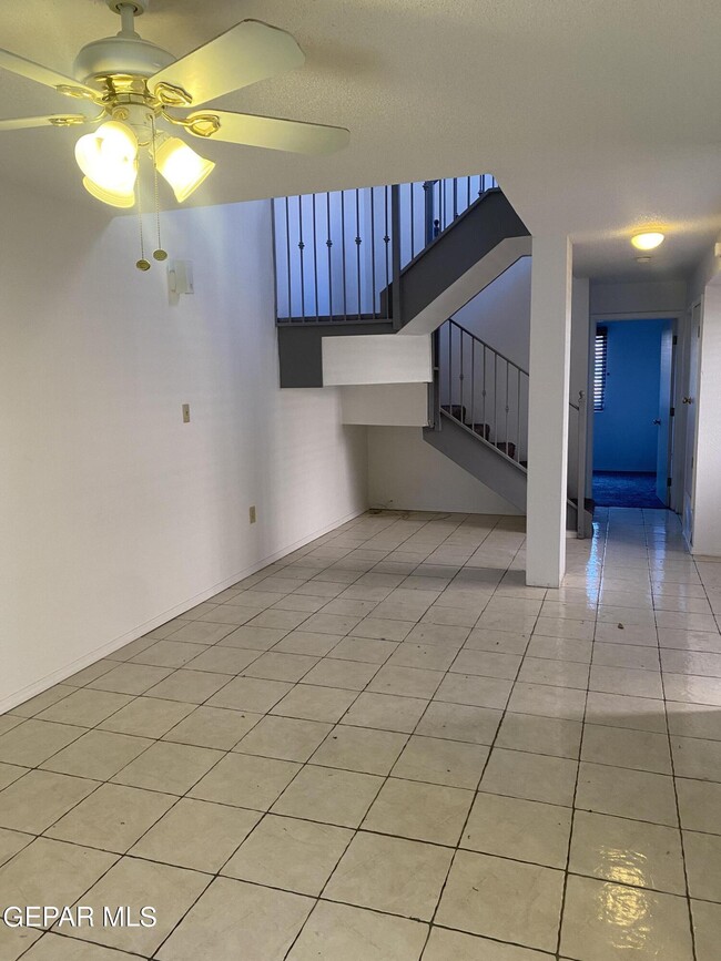 Building Photo - 11050 Breeze Ct