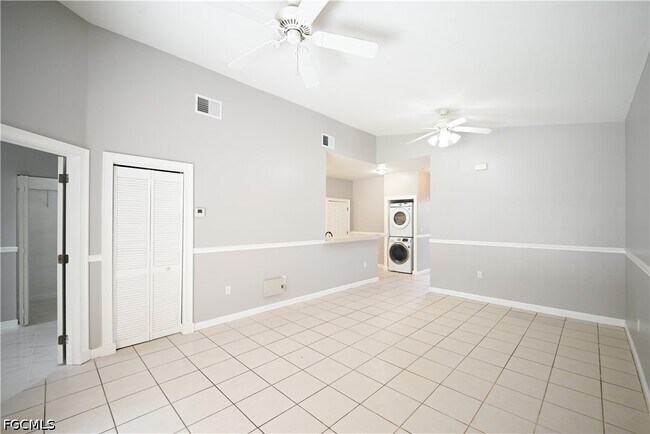 Building Photo - 15433 Bellamar Cir