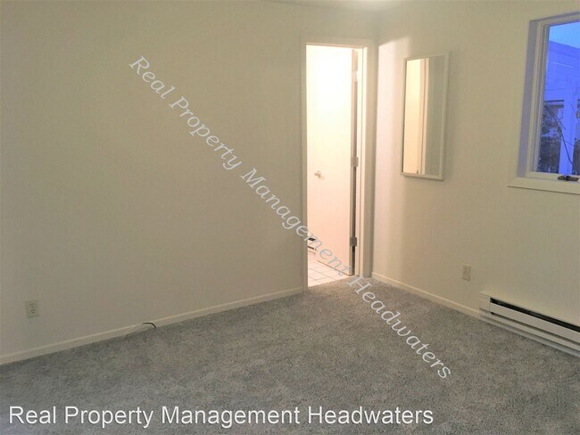 Building Photo - 3 br, 2.5 bath House - 1560 Williamsburg Road
