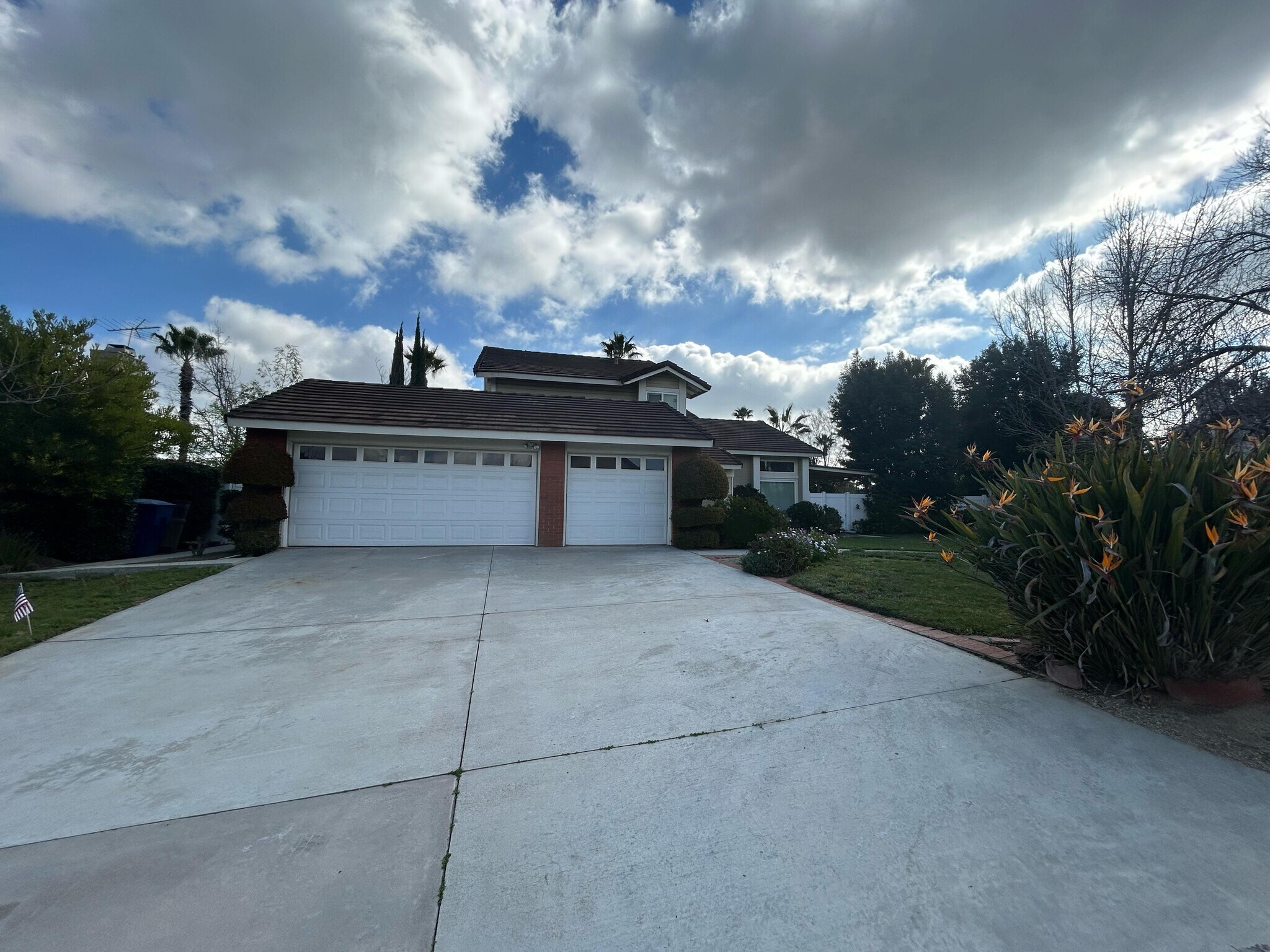Building Photo - 6374 Jaguar Dr