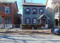 Building Photo - 6 Grand St