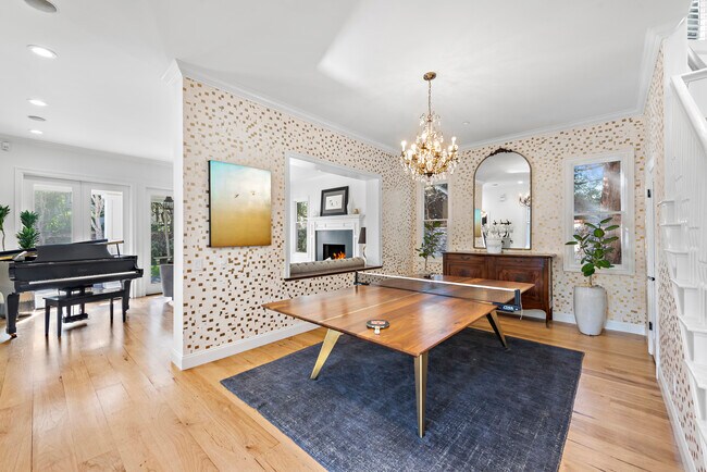 Building Photo - 20 Cape Danbury