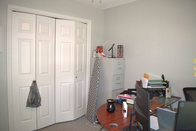 Building Photo - 309 Grampian Dr