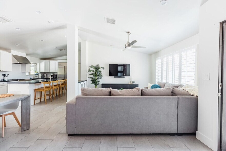 Building Photo - 3344 N 62nd St