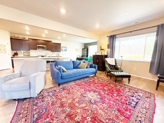 Building Photo - 927 Baker Hts Lp