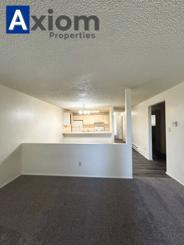 Building Photo - 2128 Marigold St