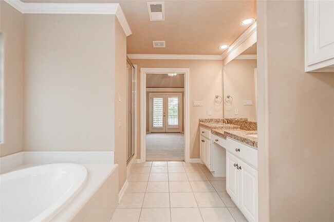Building Photo - 14426 Summerleaf Ln