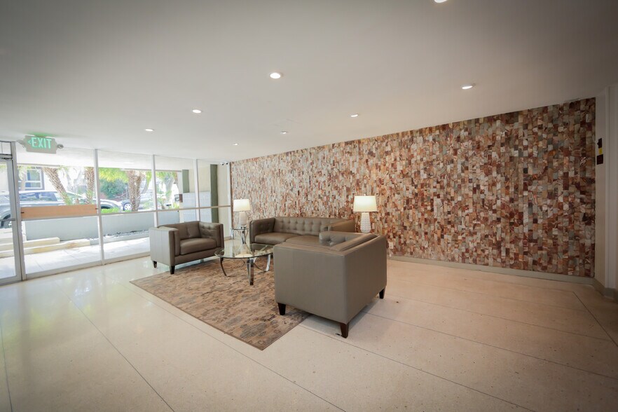 Building Photo - 5625 Windsor Way