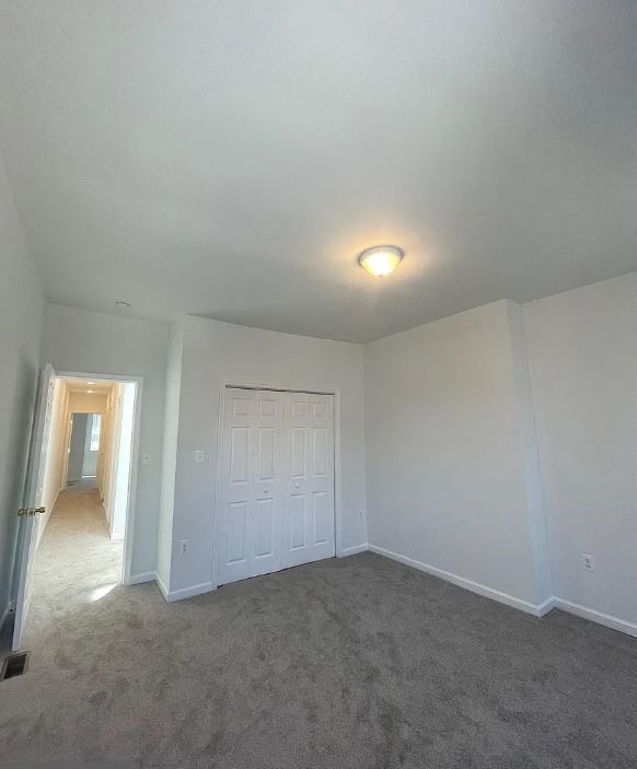Building Photo - 2111 Clifton Ave
