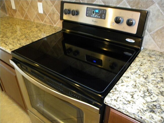 Building Photo - 7810 Tuscany Woods Dr