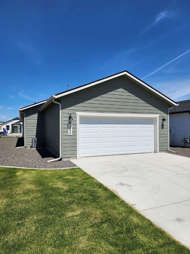 Building Photo - Brand New 3BR, 2BTH In Post Falls