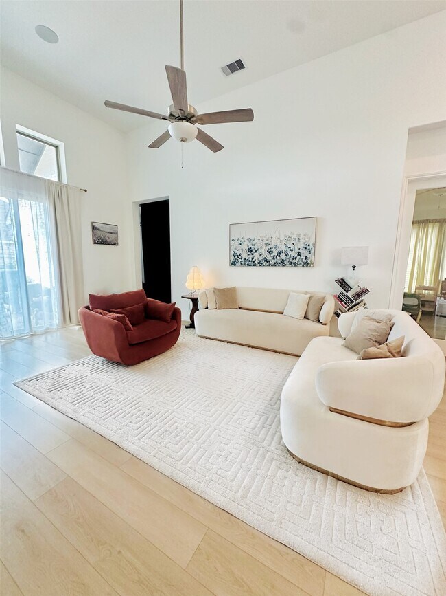 Building Photo - 4918 Mango Pk Ln