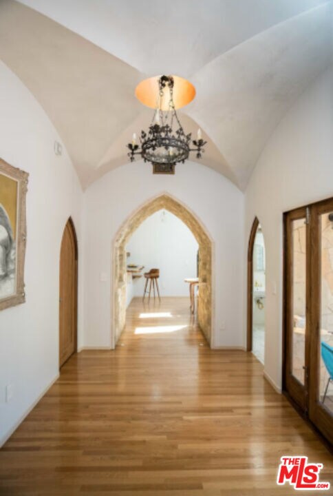 Building Photo - 8978 Wonderland Ave