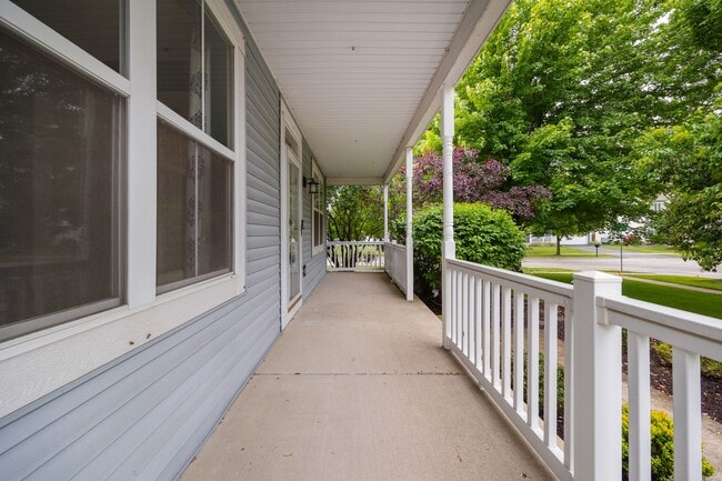 Building Photo - 2805 Overbeck Ln