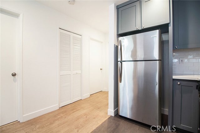 Building Photo - 1322 E 3rd St