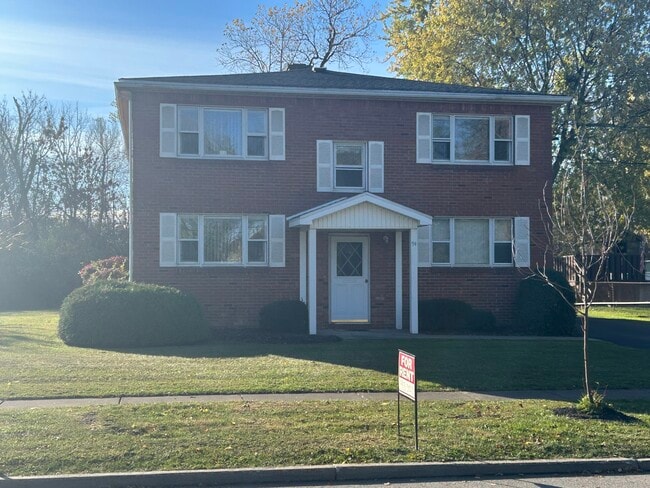 Building Photo - 94 Hinchey Ave