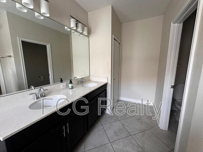 Building Photo - 9040 Azalea Sands Ln