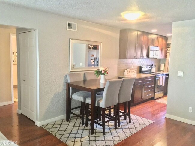 Building Photo - 2 br, 1 bath Condo - Telluride Condominium