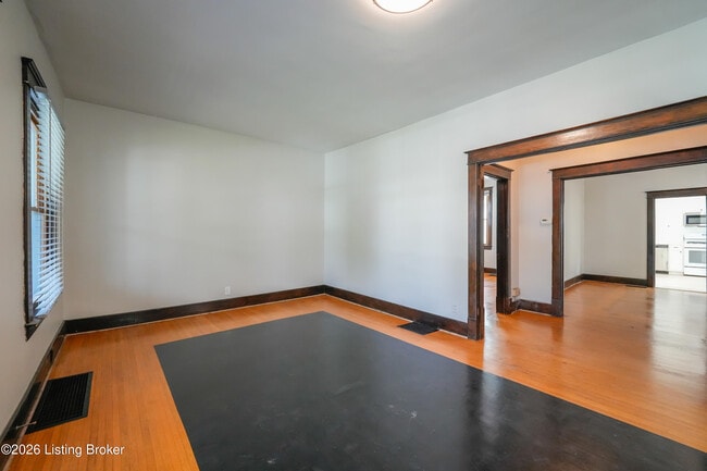 Building Photo - 908 Lydia St