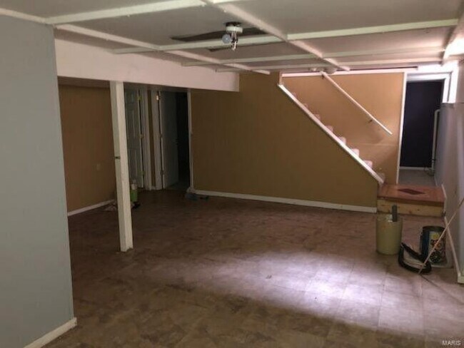 Building Photo - 308 Lakeside Dr, Ballwin, MO 63021