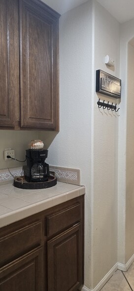 Building Photo - 395 Plaza Calimar