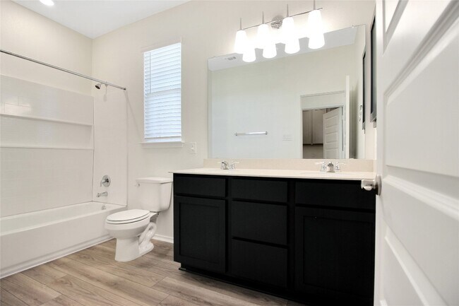 Building Photo - 101 Unforgiven Ln