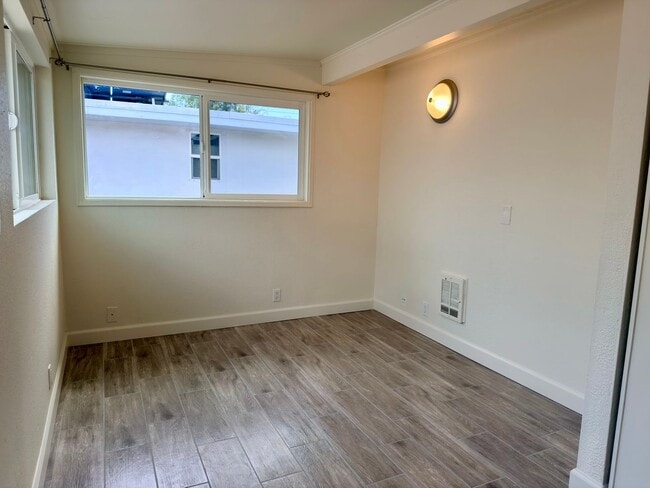 Building Photo - 523 N Citrus Ave